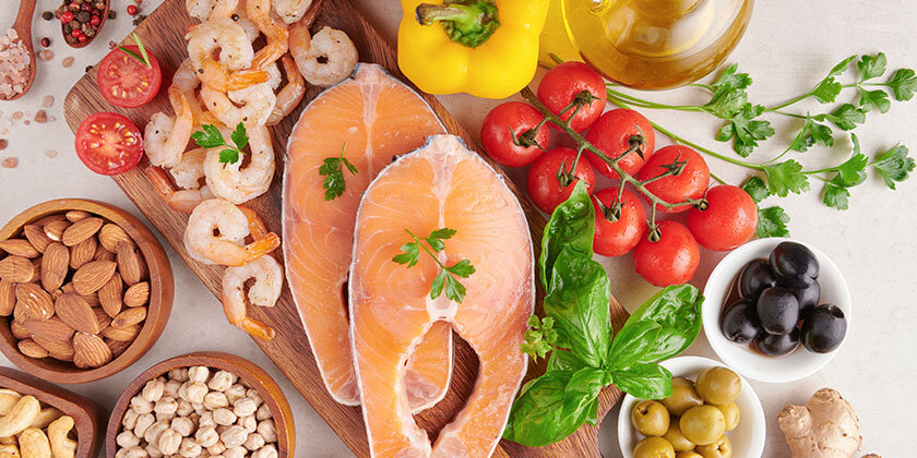 Kaj bi morale jesti ženske po 40. letu? Vitamini in minerali, ki dobro vplivajo na telo in um.