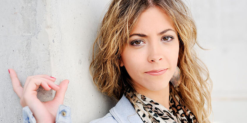 Samoupravljanje pomeni, da ne dovolimo drugim, da nas spravijo ob živce in vzamejo v roke sposobnost upravljanja z našim čustvenim stanjem.